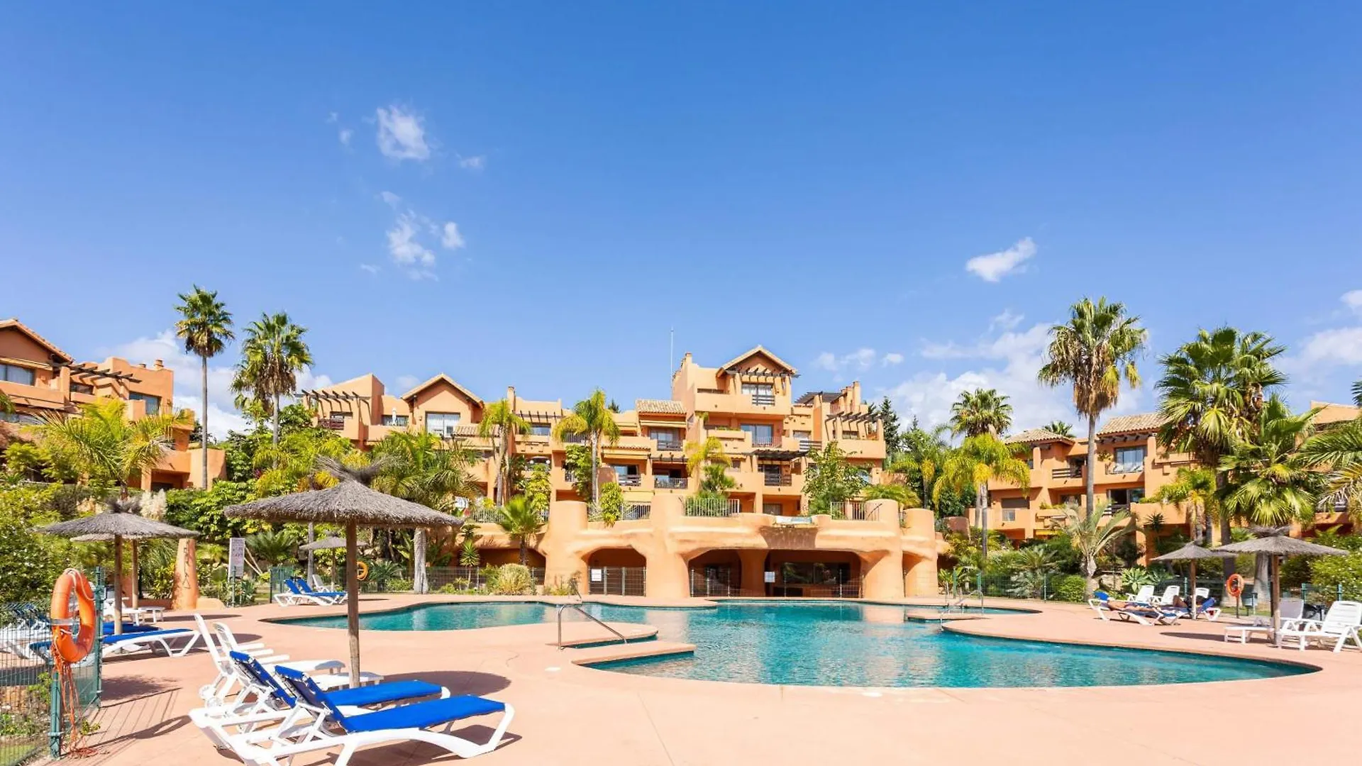 Sotoserena Sea View Apartment Estepona