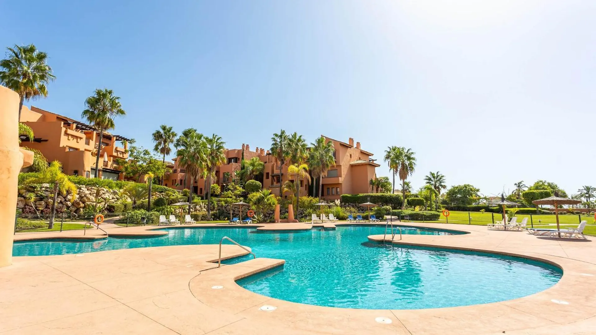 Sotoserena Sea View Apartment Estepona
