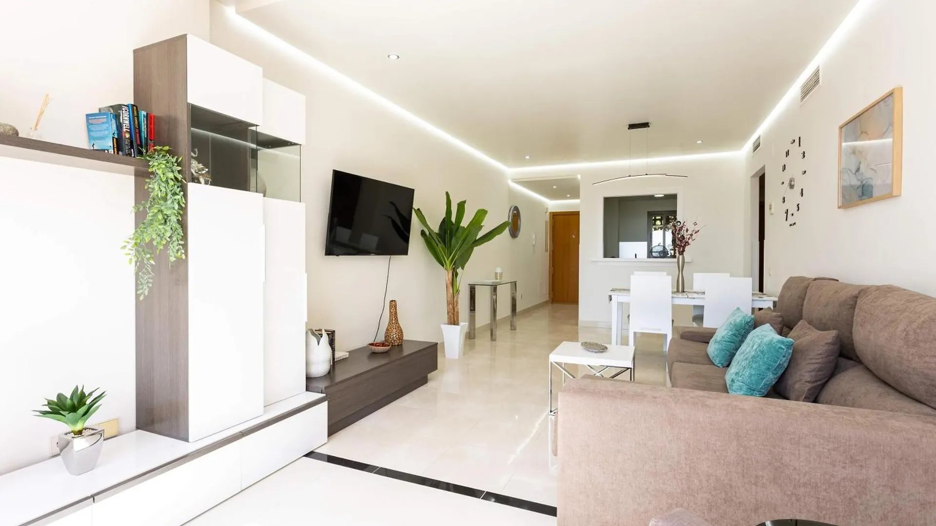 Sotoserena Sea View Apartment Estepona