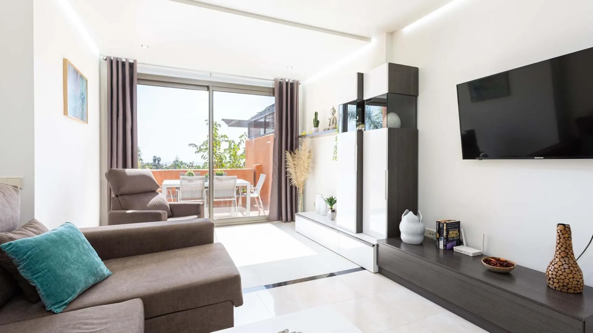 Sotoserena Sea View Apartment Estepona